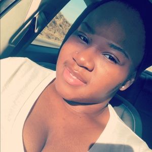 Meet your Posher, Dora